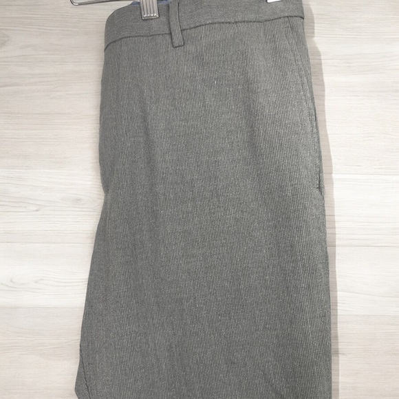 Banana Republic Factory slim Wrinkle Free Dress Pants 33/32 - Picture 4 of 5